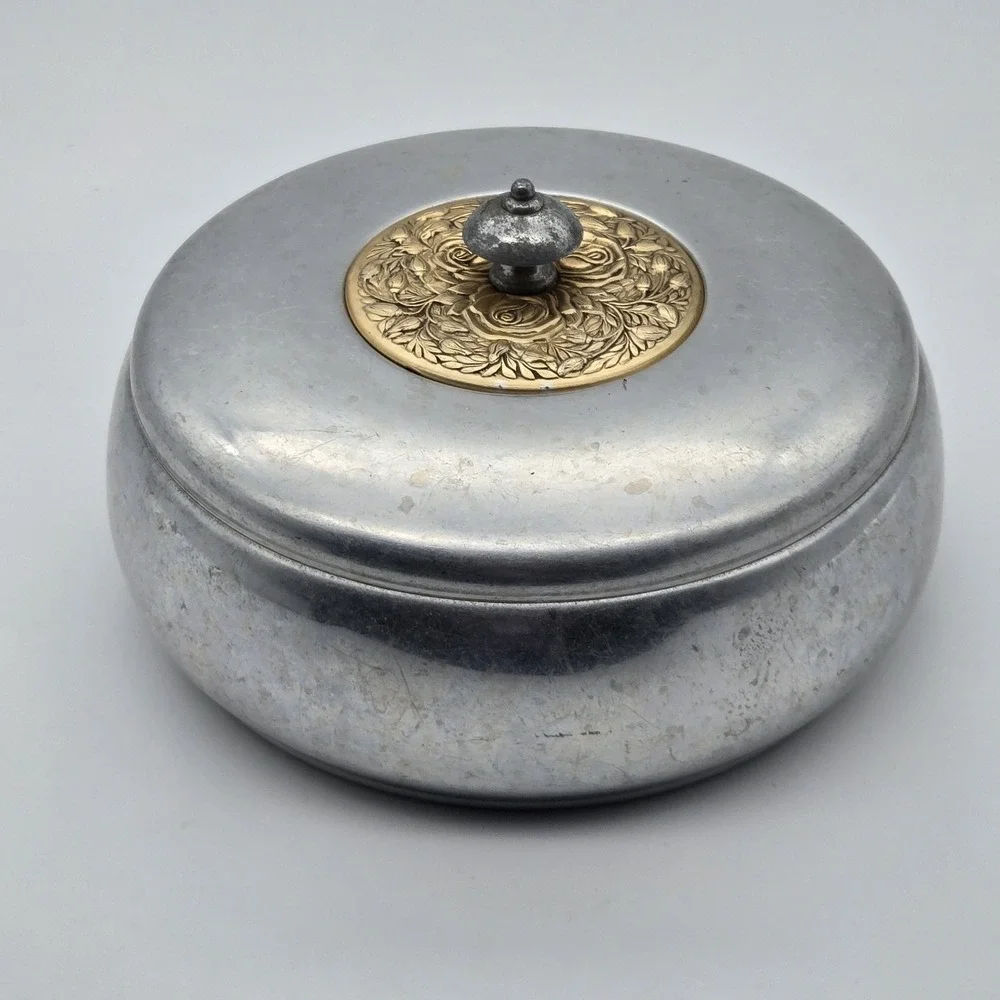 Vintage Aluminum‎ Lidded Casserole Dish 8in Brass Floral Medallion MCM Decor